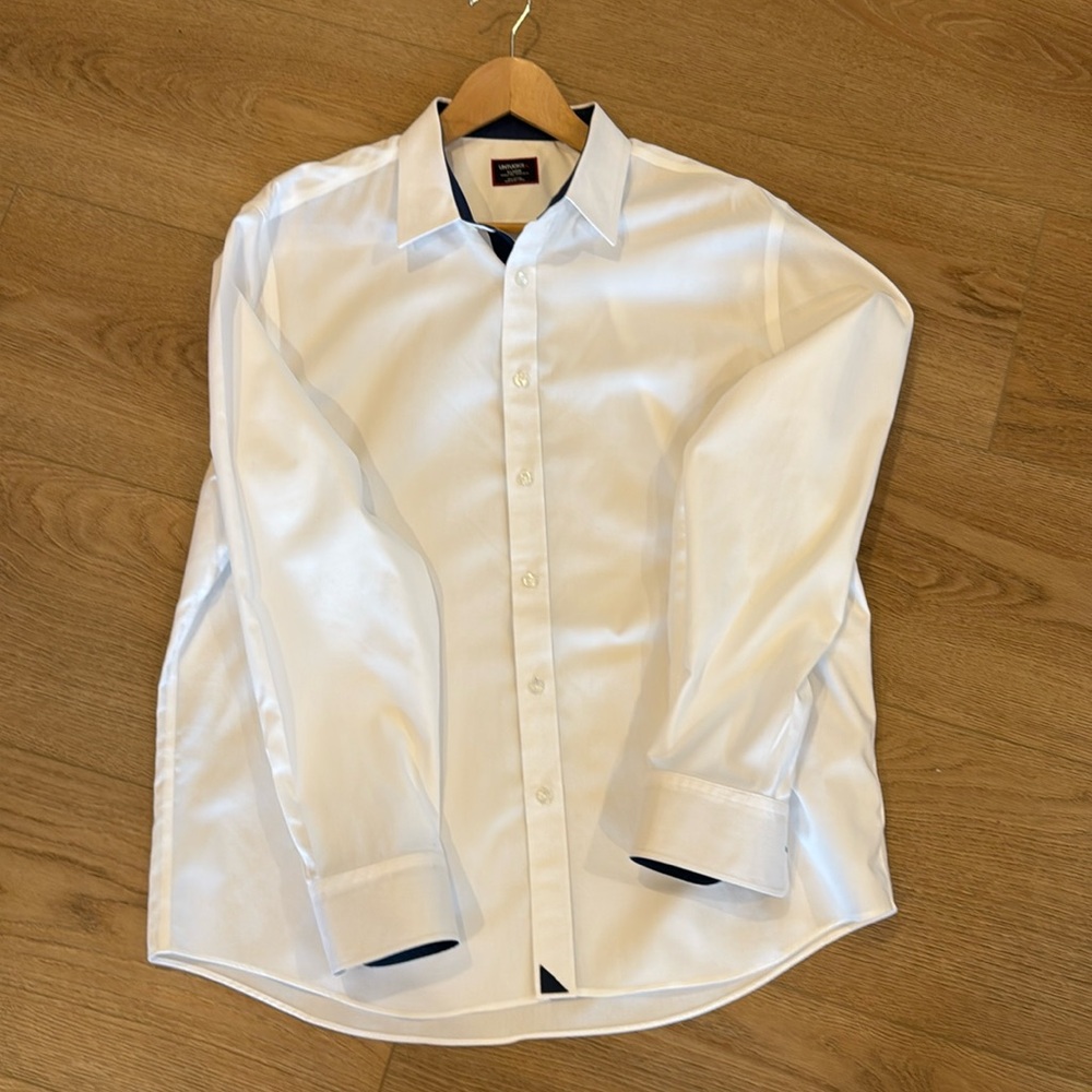 Untuckit Wrinkle free white shirt